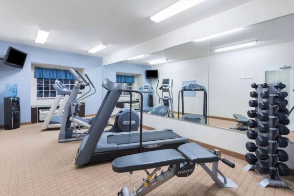 Microtel Inn & Suites by Wyndham Baton Rouge Airport image 17