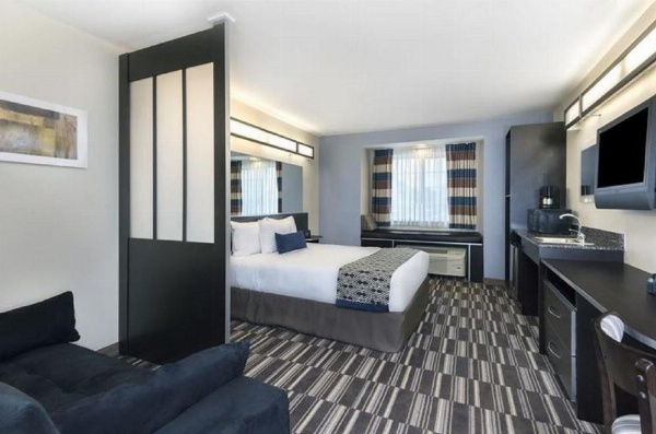 Microtel Inn & Suites by Wyndham Baton Rouge Airport image 26